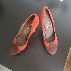Paco Gil Suede Pumps